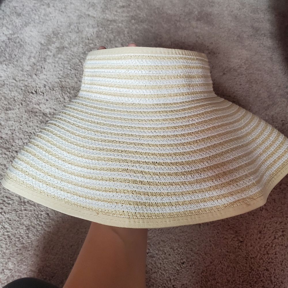 Roll up wide brim straw sun visor
